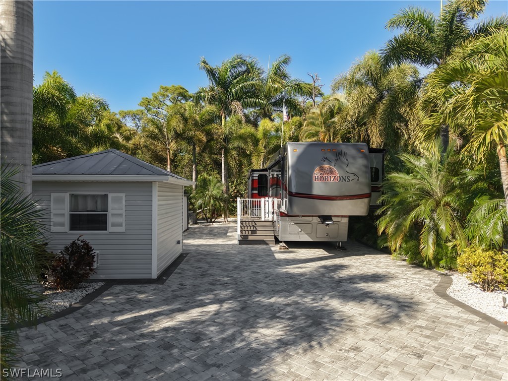 10067 Ramblewood Court Fort Myers FL 33905 226009089 image1