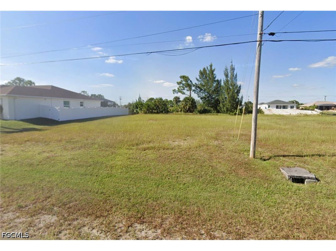1007 NE 37th Terrace Cape Coral FL 33909 2026024906 image7