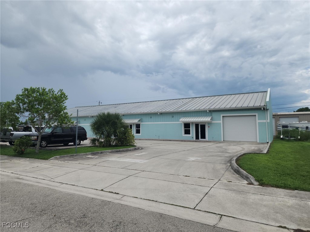 1007 NE 7th Terrace Cape Coral FL 33909 2025004483 image2