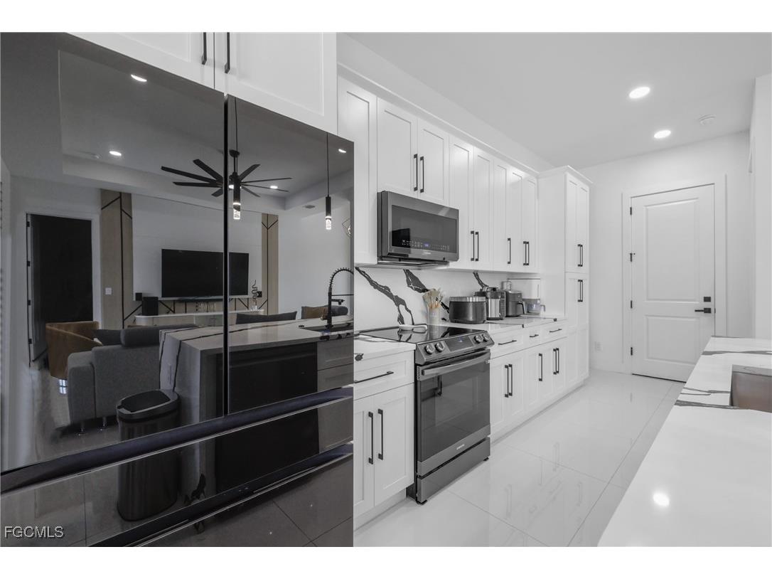 1007 NW 19th Street Cape Coral FL 33993 2025020356 image9