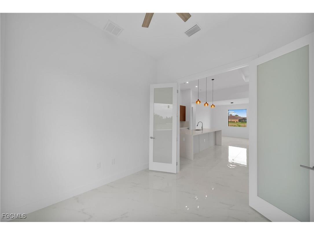 1007 NW 23rd Avenue Cape Coral FL 33993 2025025105 image15