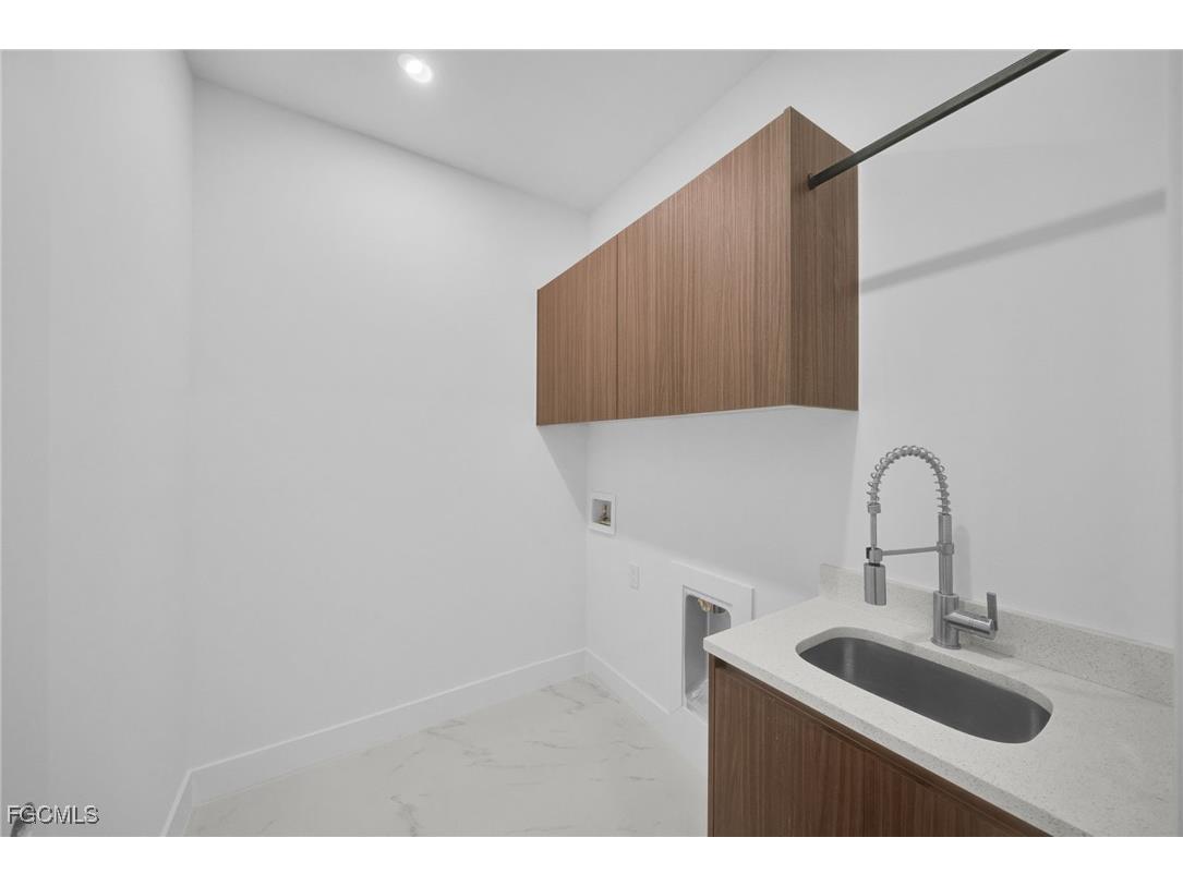 1007 NW 23rd Avenue Cape Coral FL 33993 2025025105 image16