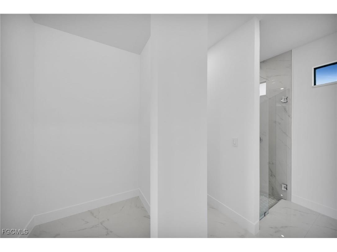 1007 NW 23rd Avenue Cape Coral FL 33993 2025025105 image19