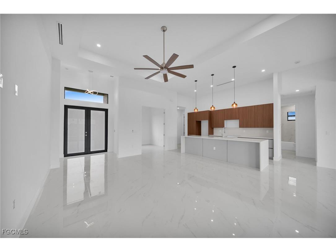 1007 NW 23rd Avenue Cape Coral FL 33993 2025025105 image6