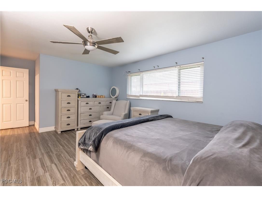 1008 SE 25th Terrace Cape Coral FL 33904 2025005238 image27