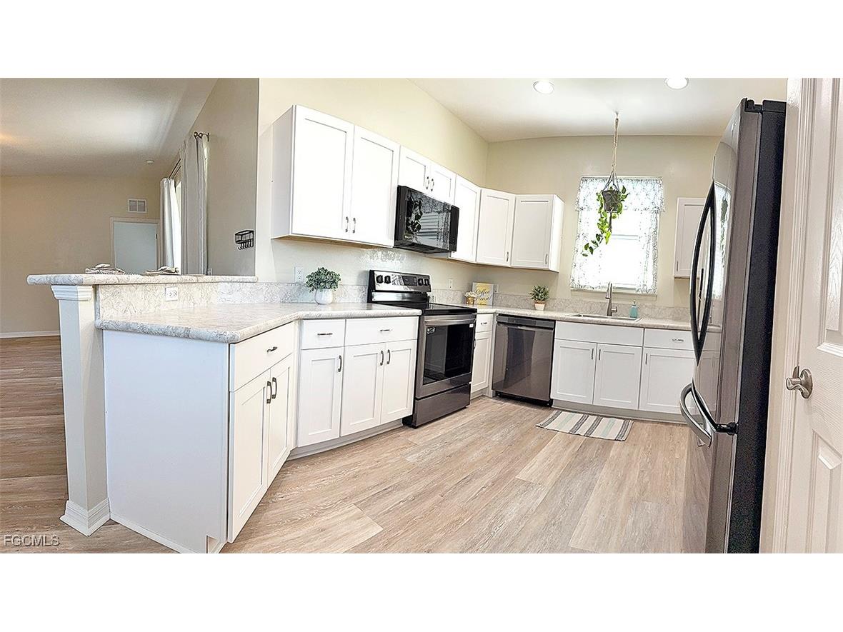 1008 SW 36th Street Cape Coral FL 33914 2025015193 image7