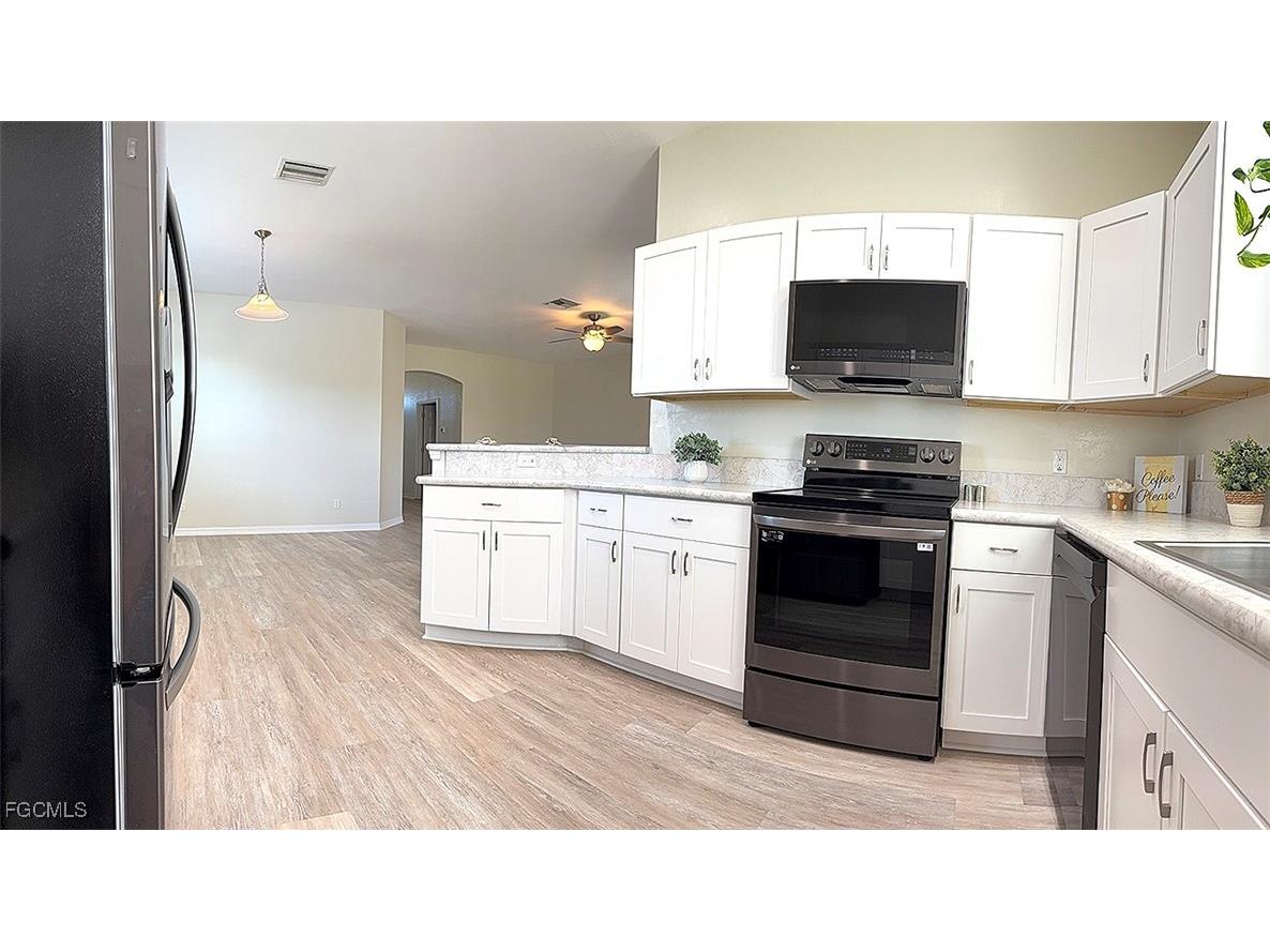 1008 SW 36th Street Cape Coral FL 33914 2025015193 image8