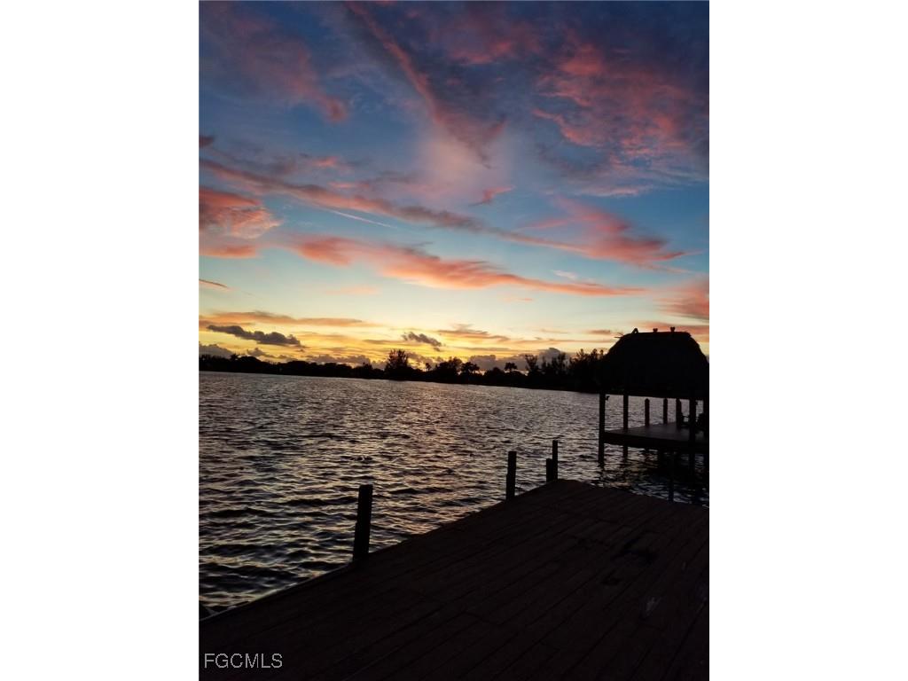 1008 SW 4th Place Cape Coral FL 33991 2025015920 image10