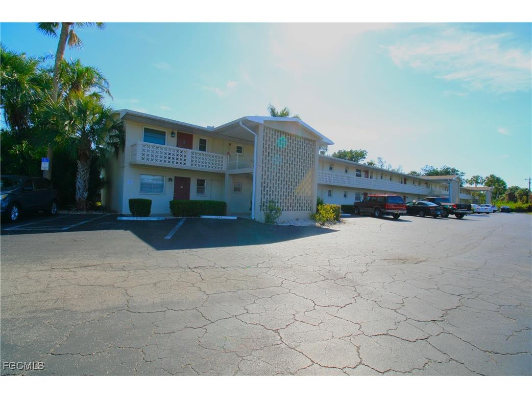 1008 Tropic Terrace North Fort Myers FL 33903 2025019067 image36