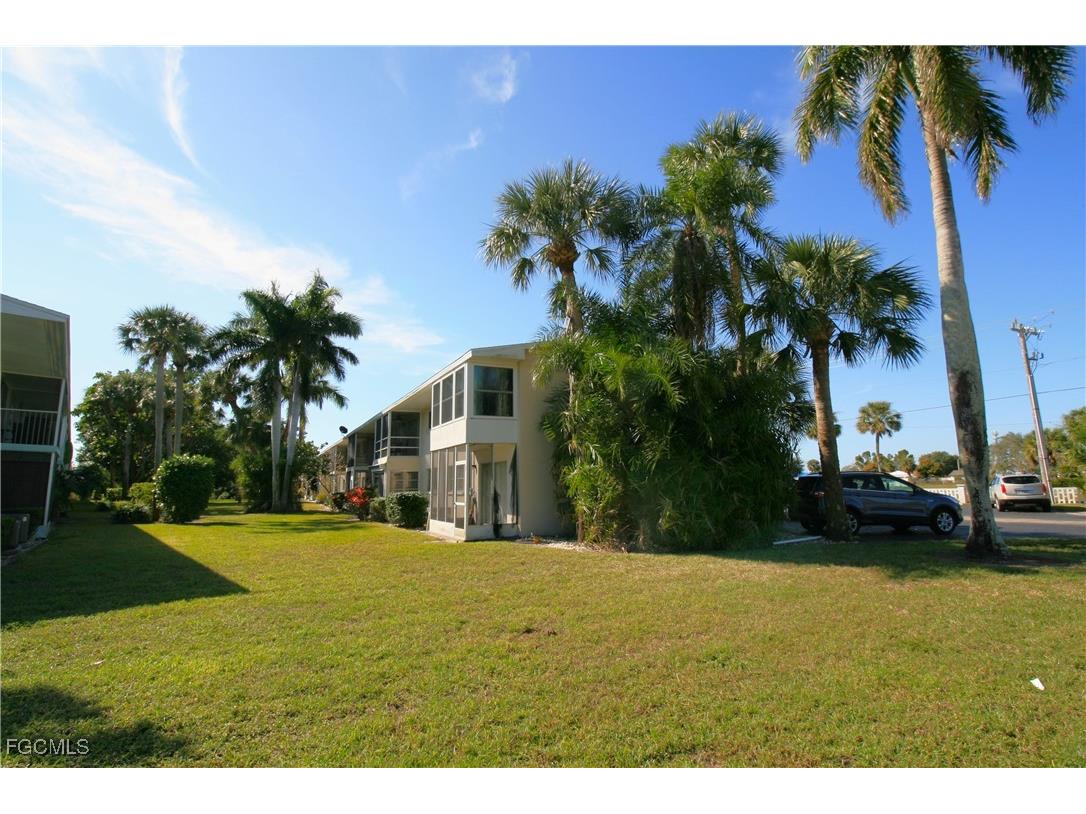 1008 Tropic Terrace North Fort Myers FL 33903 2025019067 image37