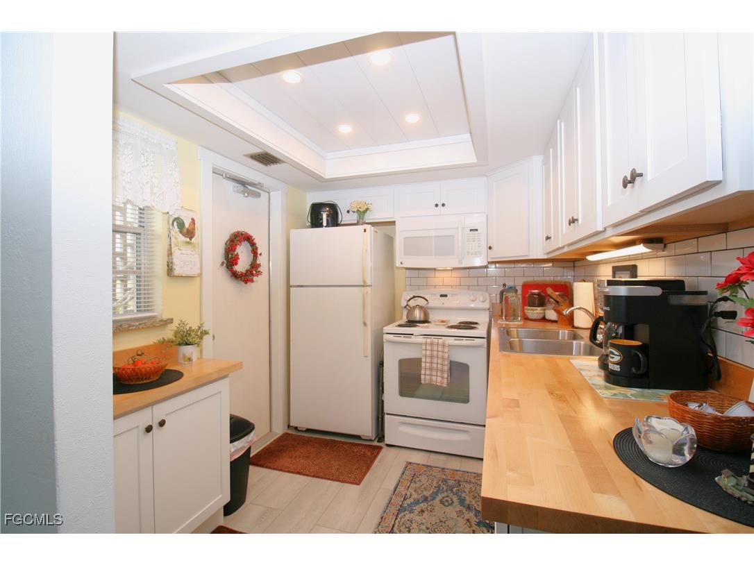 1008 Tropic Terrace North Fort Myers FL 33903 2025019067 image7