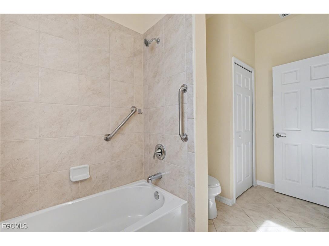 10080 Via Colomba Circle Fort Myers FL 33966 2025024839 image23