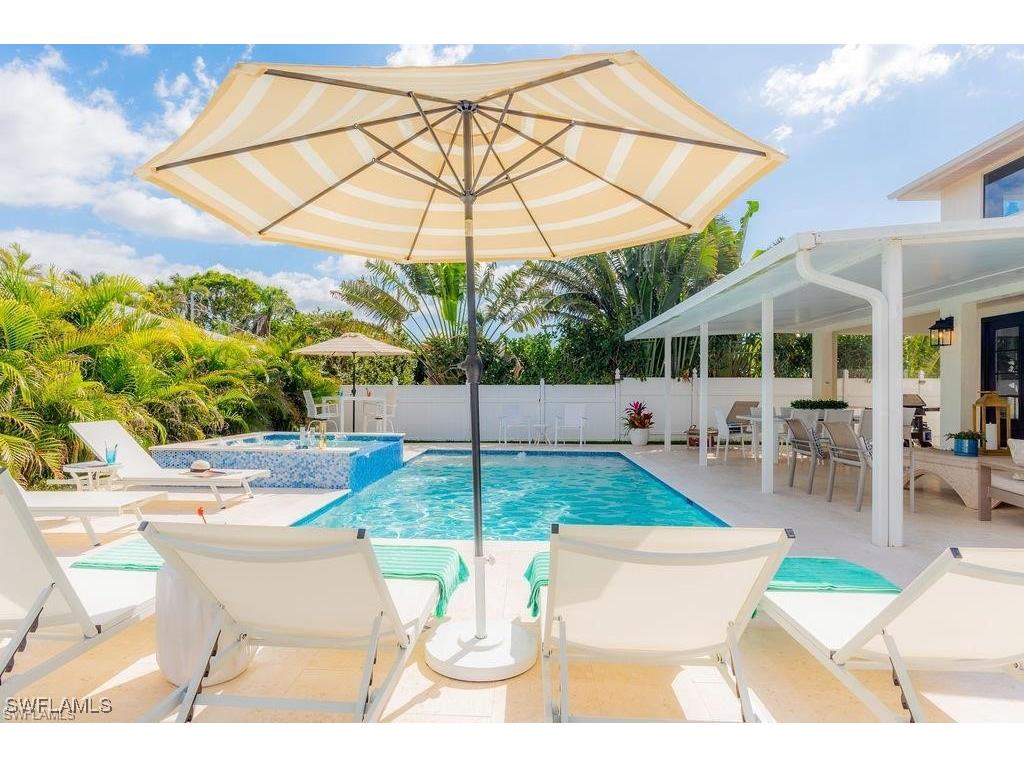 10082 Vanderbilt Drive Naples FL 34108 226002427 image42