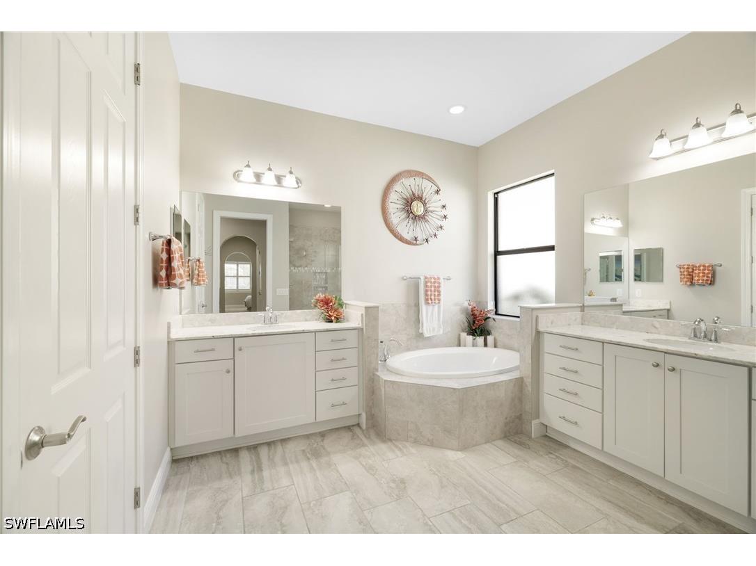 10085 Avalon Lake Circle Fort Myers FL 33913 226013155 image17