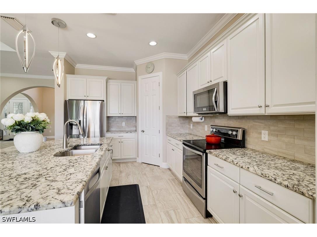 10085 Avalon Lake Circle Fort Myers FL 33913 226013155 image6