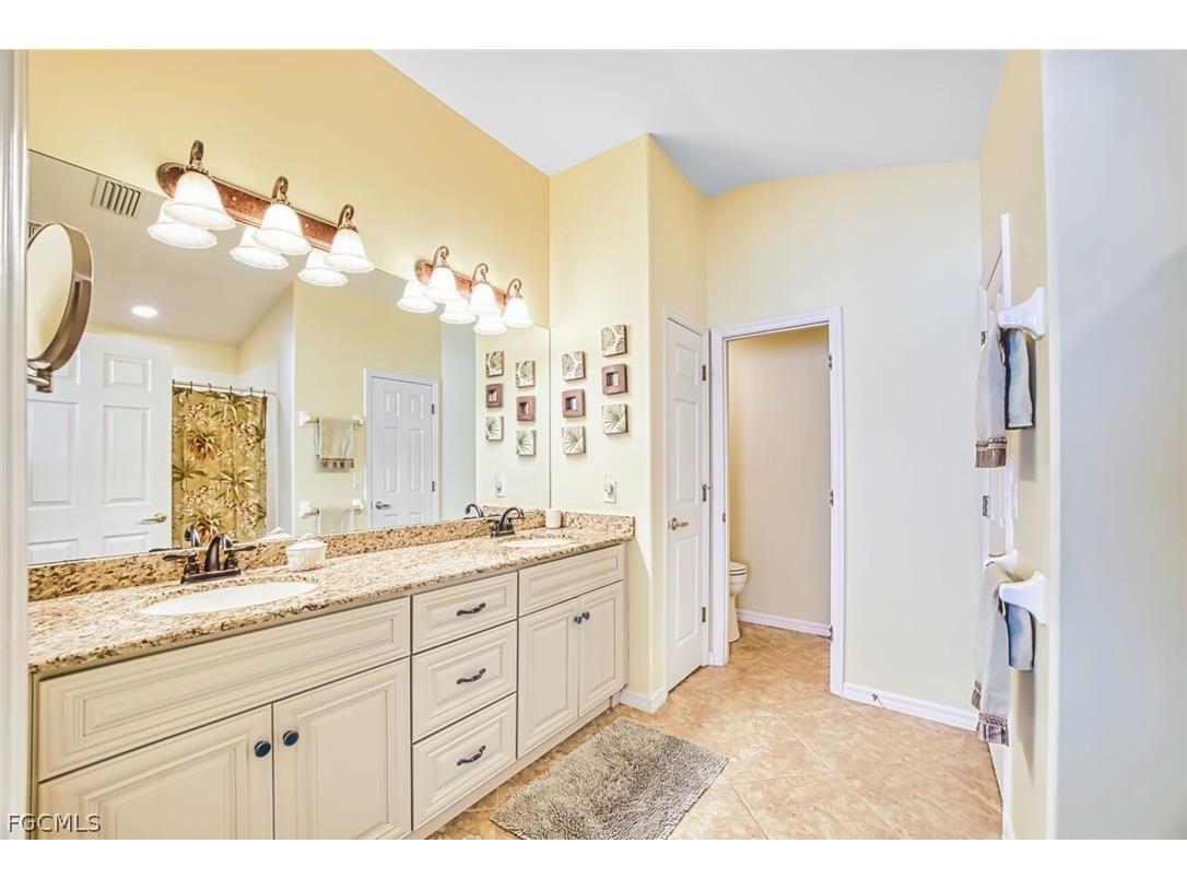 10089 Oakhurst Way Fort Myers FL 33913 2026003579 image30
