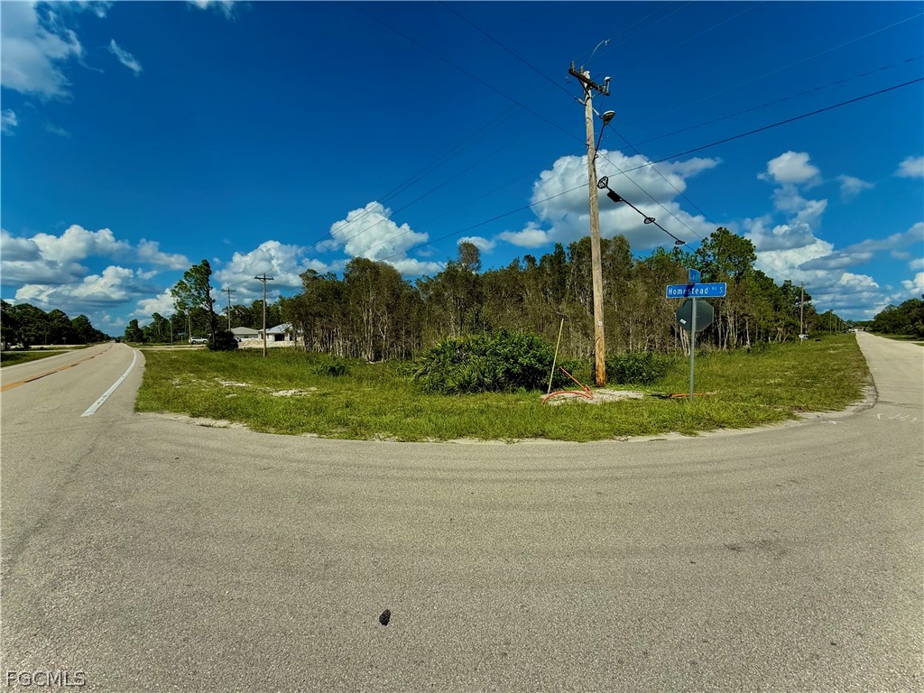 1009/1011 Homestead Road S Lehigh Acres FL 33974 2026007842 image1