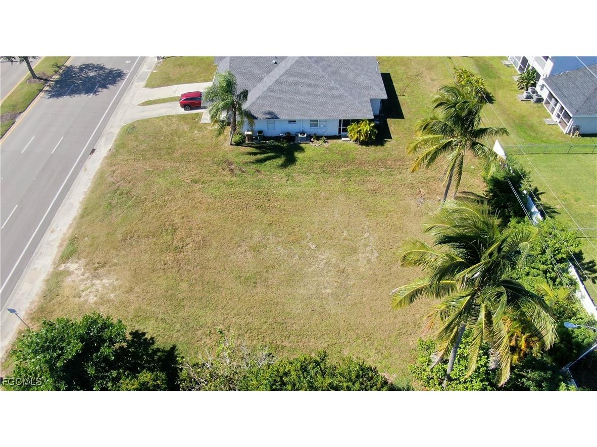 1009 Cape Coral Parkway W Cape Coral FL 33914 2025018071 image3