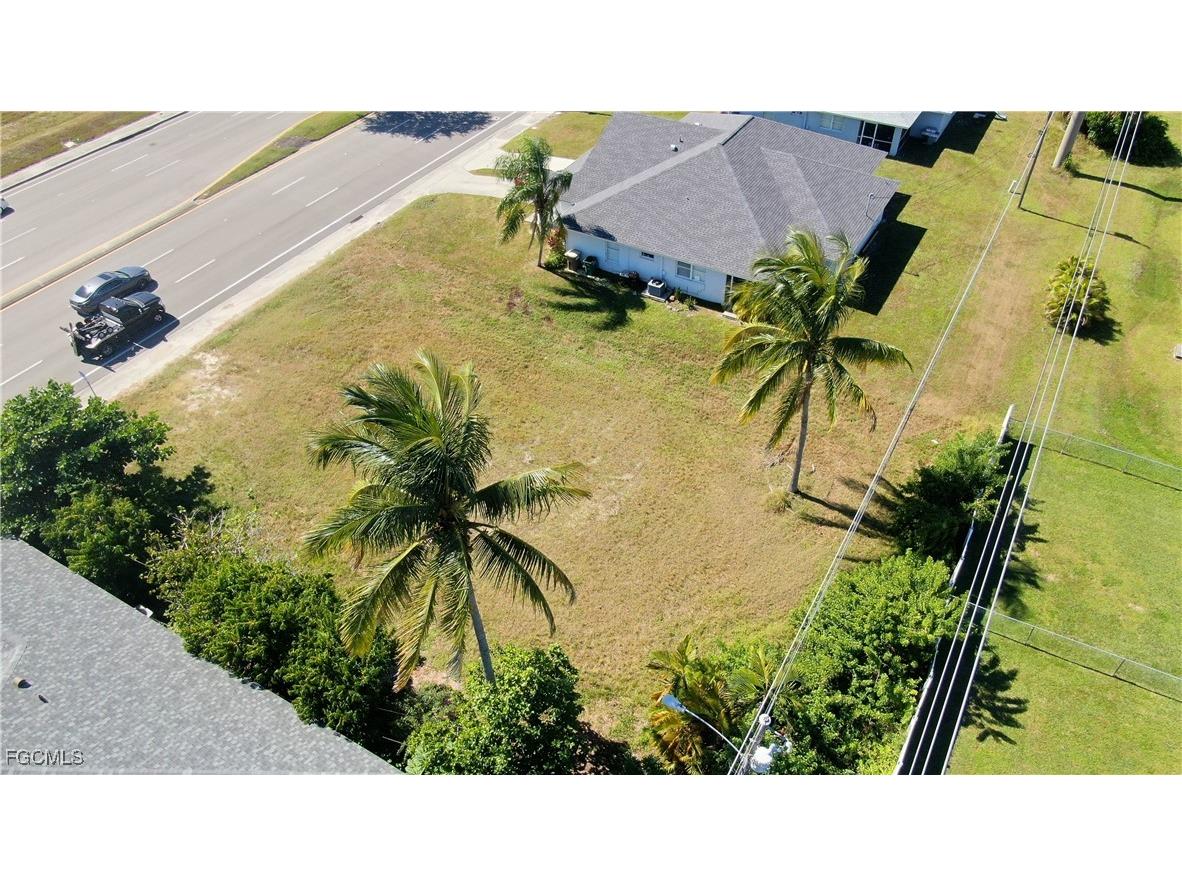 1009 Cape Coral Parkway W Cape Coral FL 33914 2025018071 image4