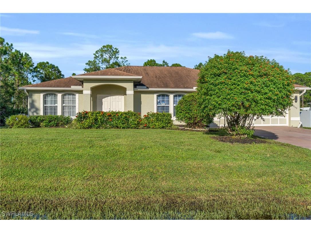 1009 Clark Avenue Lehigh Acres FL 33972 224083776 image1