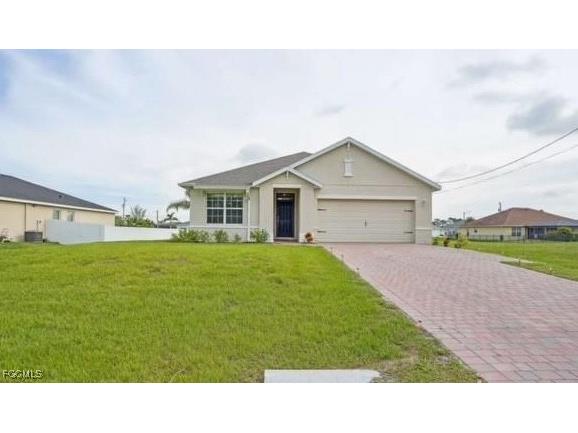 1009 Jacaranda Parkway E Cape Coral FL 33909 2025015624 image1