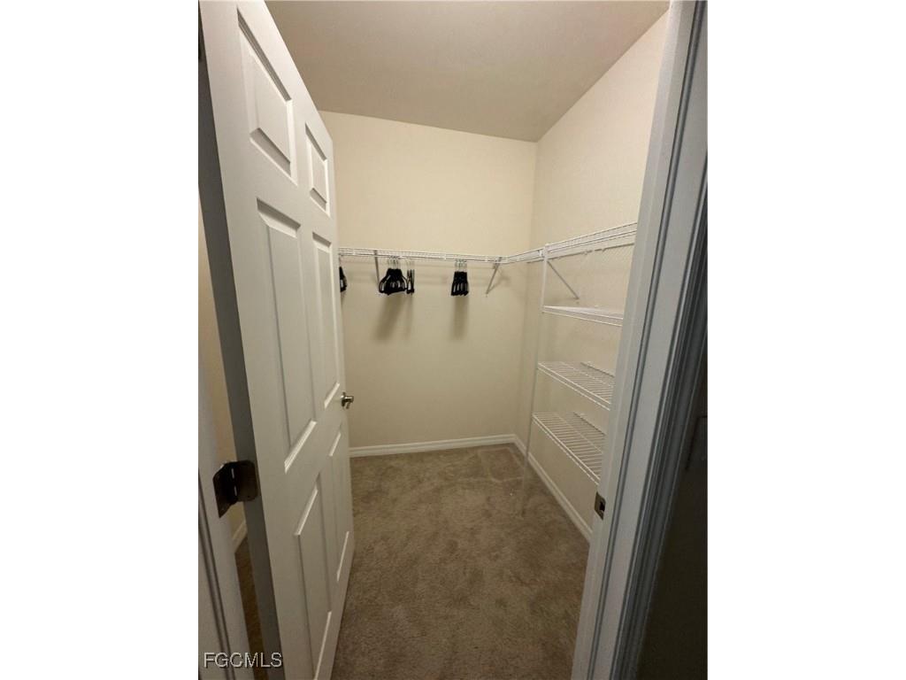 1009 Jacaranda Parkway E Cape Coral FL 33909 2025015624 image16