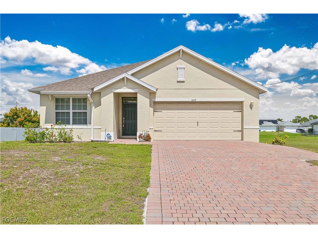 1009 Jacaranda Parkway E Cape Coral FL 33909 2026012013 image1