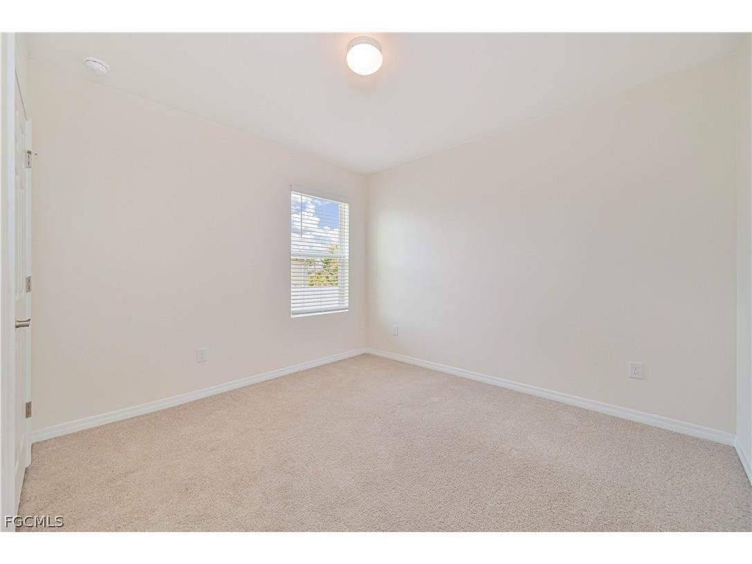 1009 Jacaranda Parkway E Cape Coral FL 33909 2026012013 image20