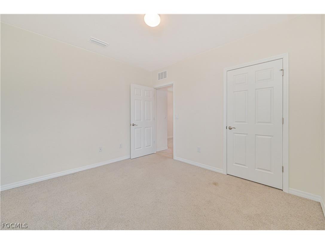 1009 Jacaranda Parkway E Cape Coral FL 33909 2026012013 image21