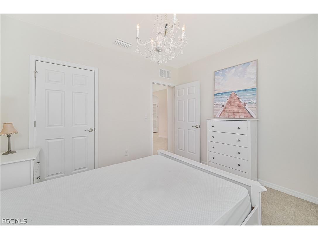 1009 Jacaranda Parkway E Cape Coral FL 33909 2026012013 image24
