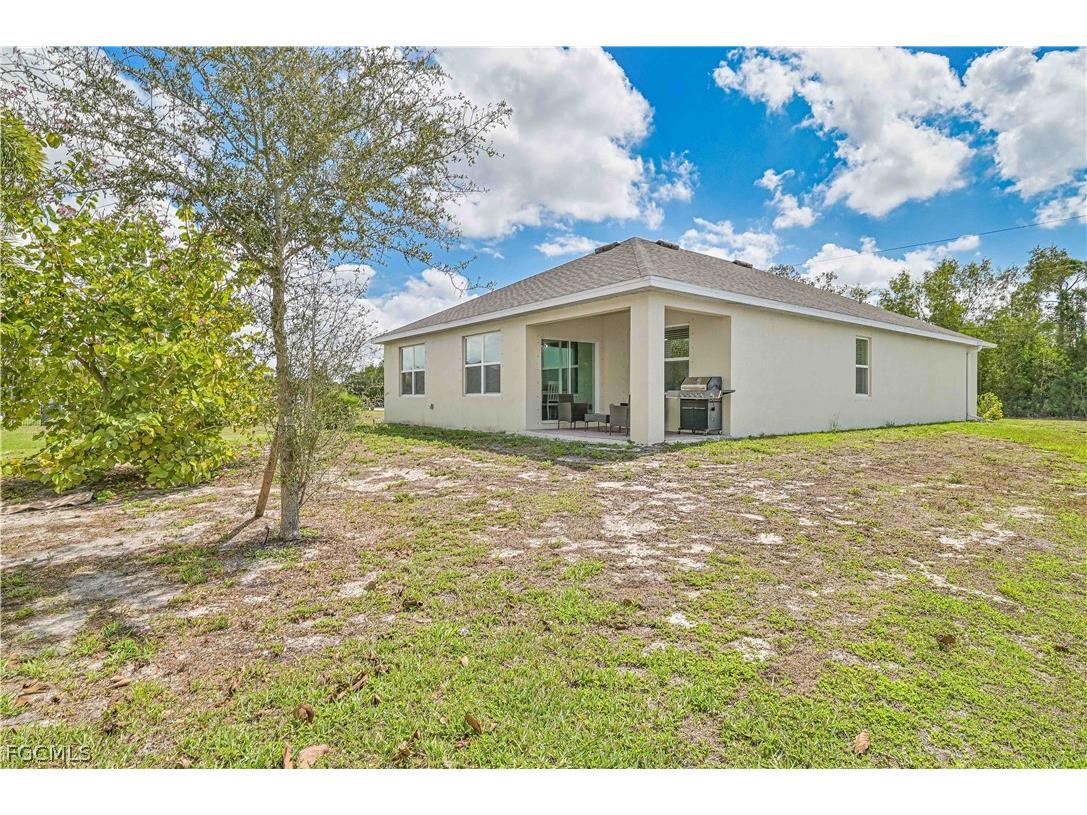 1009 Jacaranda Parkway E Cape Coral FL 33909 2026012013 image27