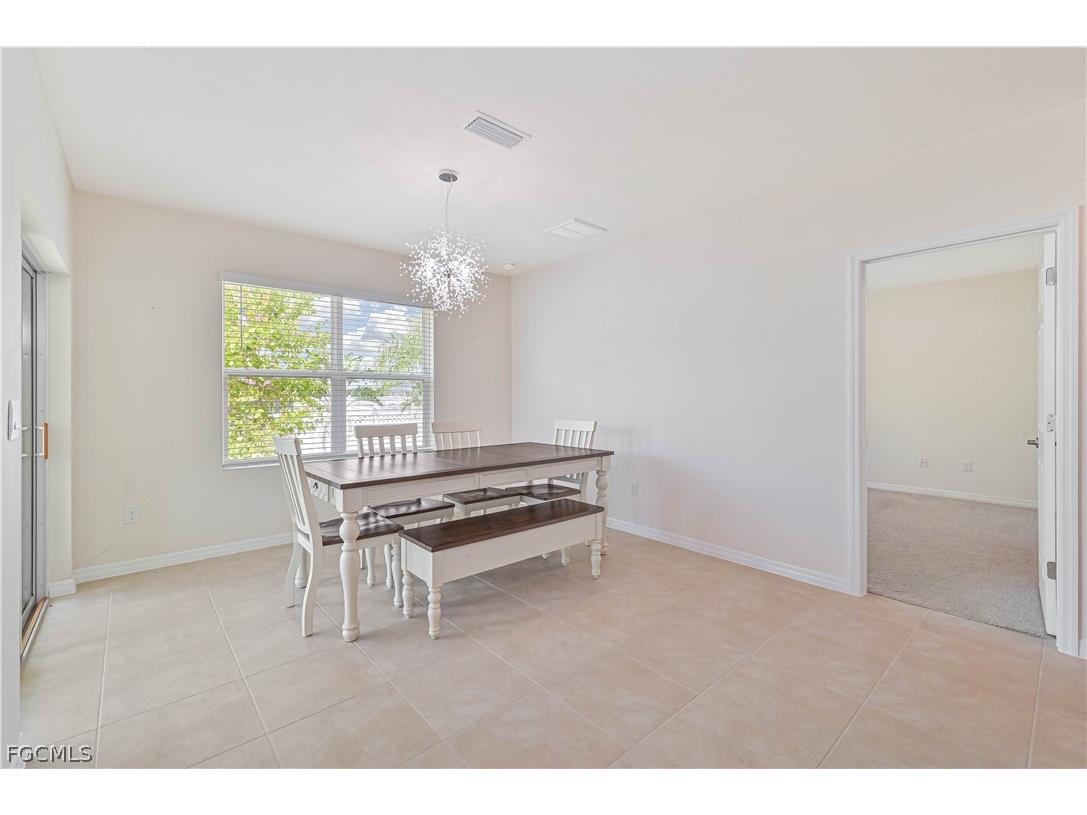 1009 Jacaranda Parkway E Cape Coral FL 33909 2026012013 image5