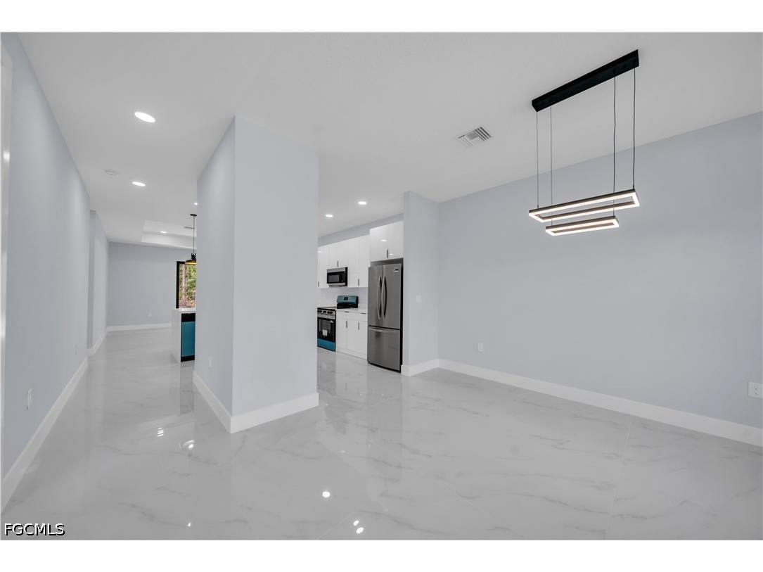 1009 Moore Avenue Lehigh Acres FL 33972 2026018350 image5