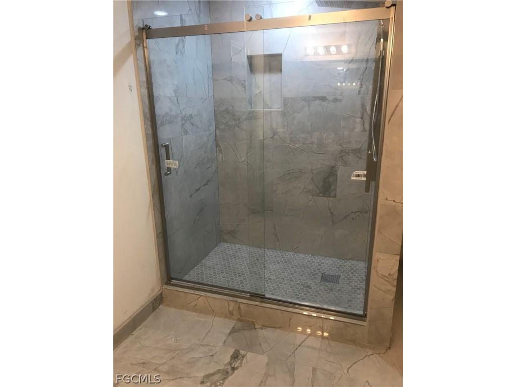 1009 NE 39th Terrace Cape Coral FL 33909 2025023979 image10