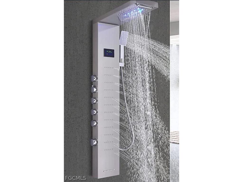 1009 NE 39th Terrace Cape Coral FL 33909 2025023979 image11