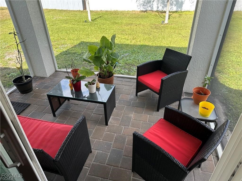 1009 NE 39th Terrace Cape Coral FL 33909 2025023979 image9