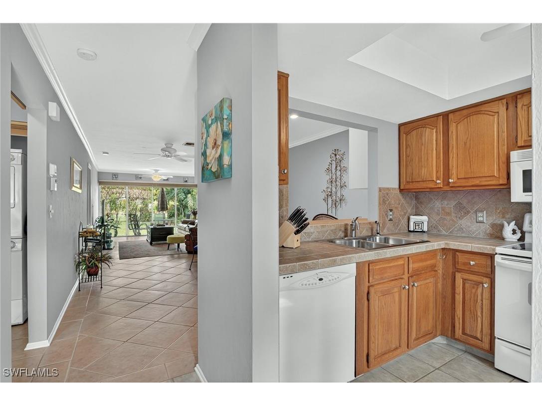 1009 Pine Isle Lane S #1009 Naples FL 34112 225078164 image18