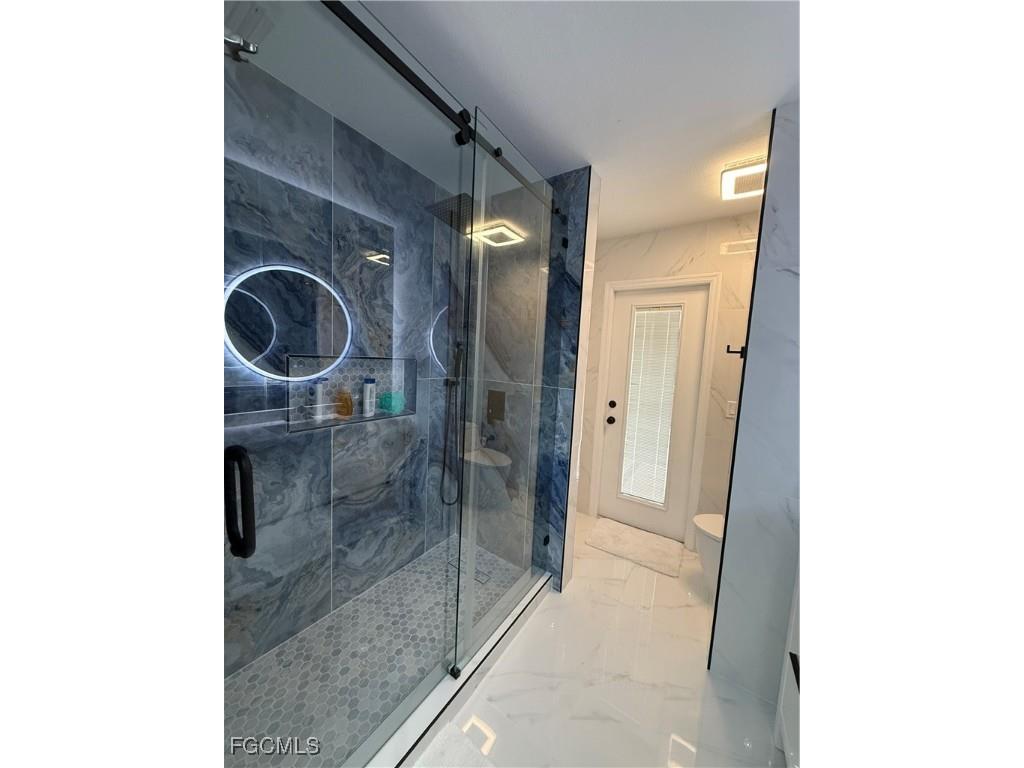 1009 SE 5th Avenue Cape Coral FL 33990 2025006831 image14