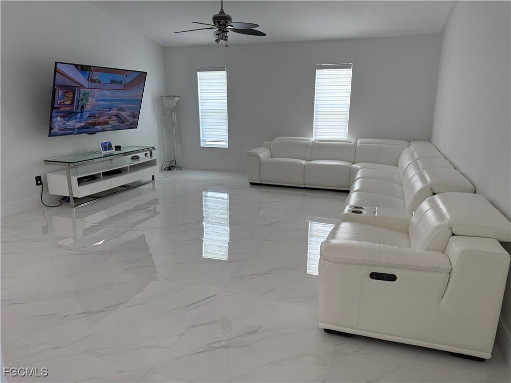 1009 SE 5th Avenue Cape Coral FL 33990 2025006831 image6