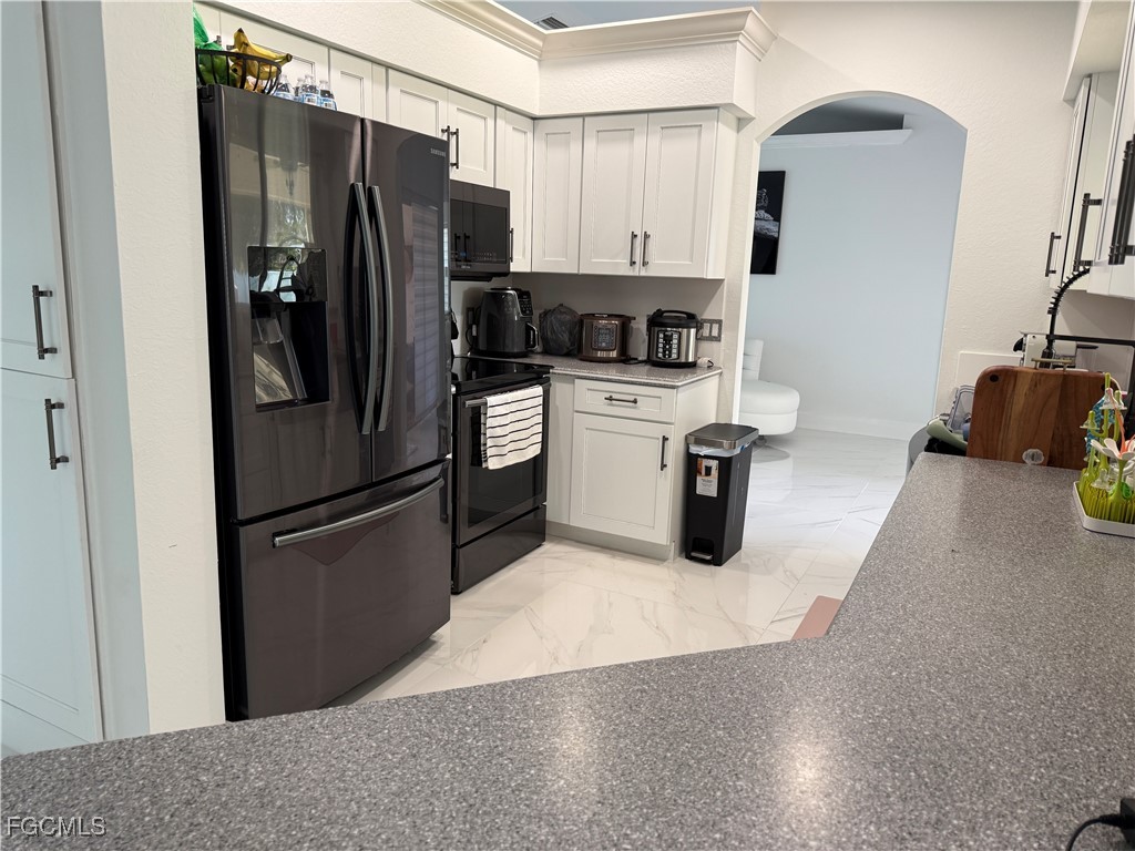 1009 SE 5th Avenue Cape Coral FL 33990 2025006831 image7