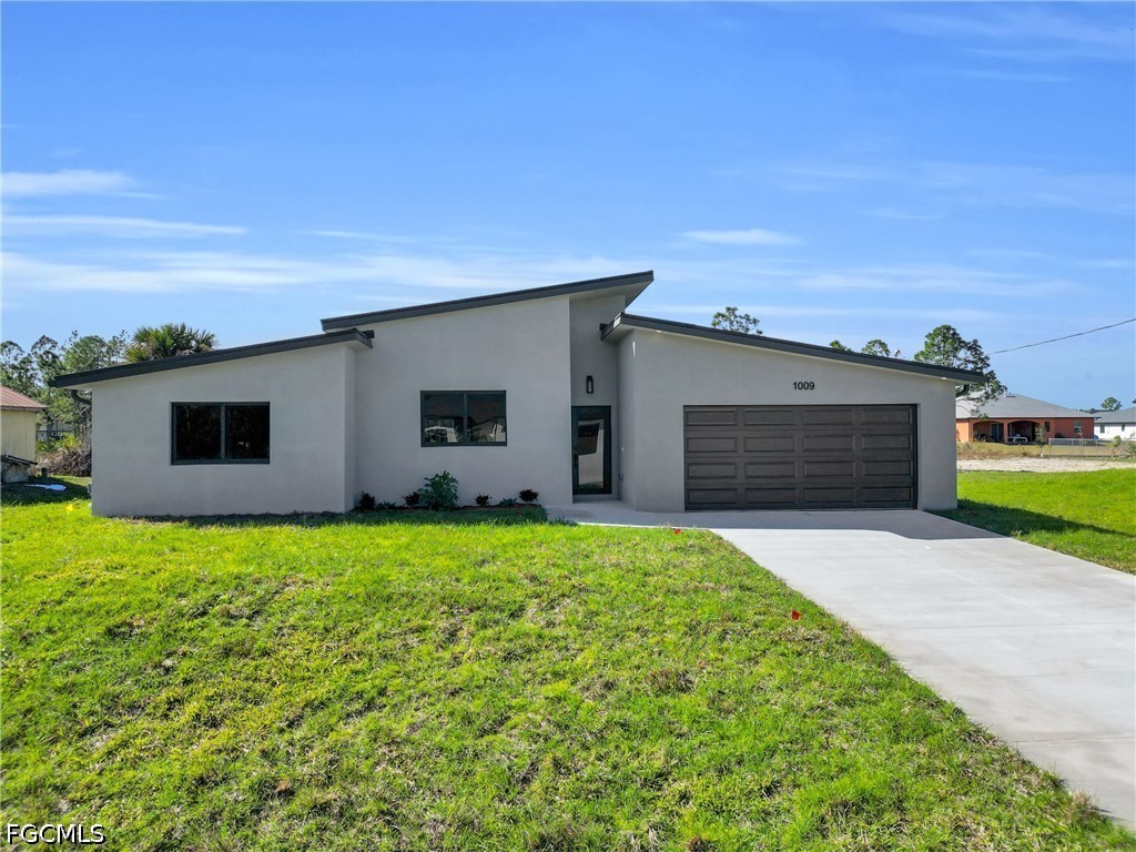 1009 State Avenue Lehigh Acres FL 33972 2026020818 image1