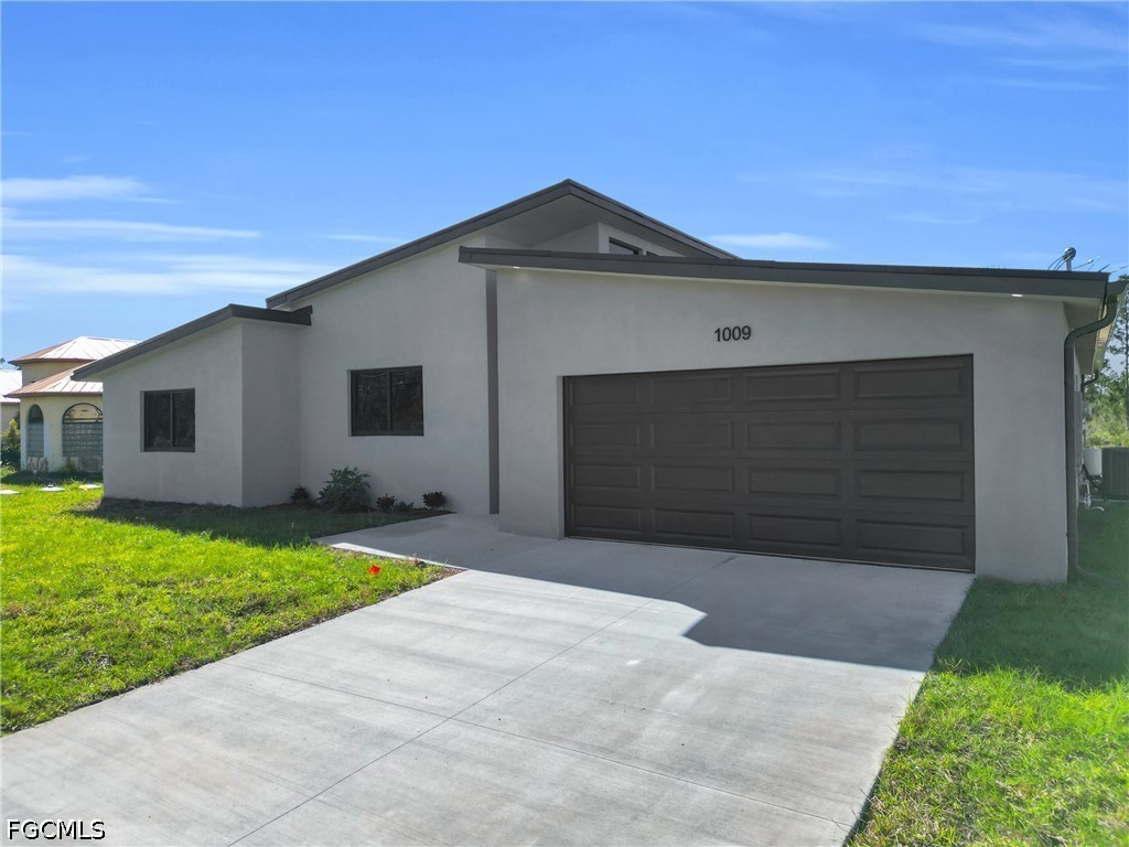 1009 State Avenue Lehigh Acres FL 33972 2026020818 image3