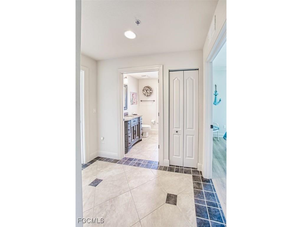10090 Lake Cove Drive #101 Fort Myers FL 33908 2025015124 image23