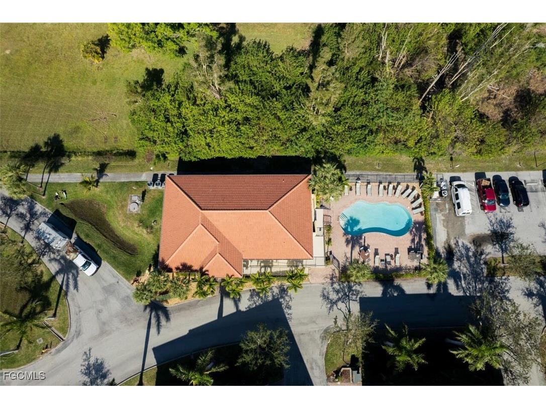 10090 Lake Cove Drive #101 Fort Myers FL 33908 2025015124 image33