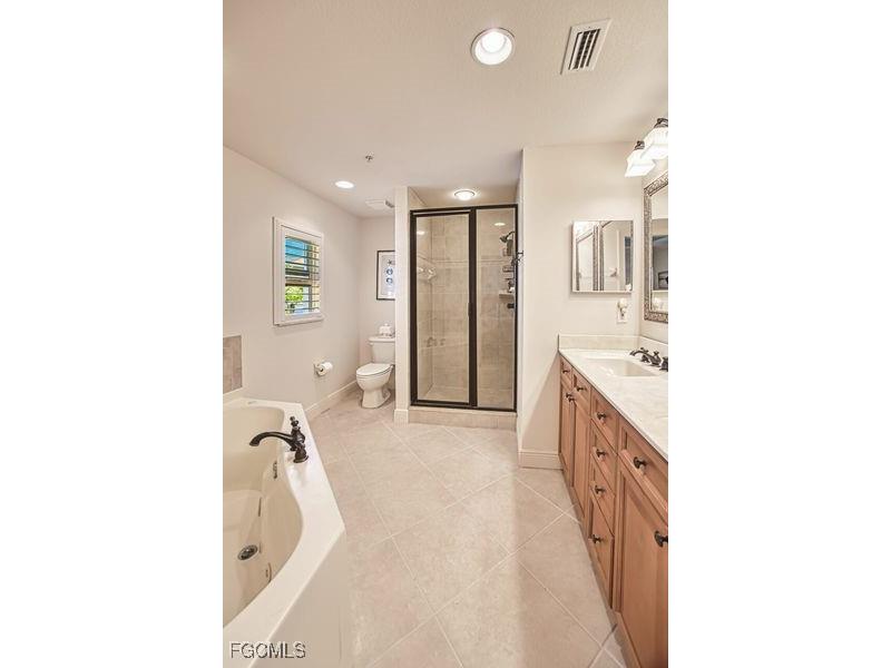 10090 Lake Cove Drive #101 Fort Myers FL 33908 2025019820 image20