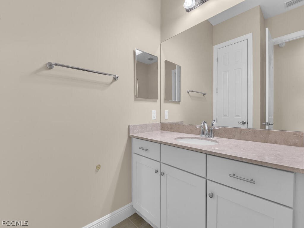 10093 Avalon Lake Circle Fort Myers FL 33913 2026009853 image31