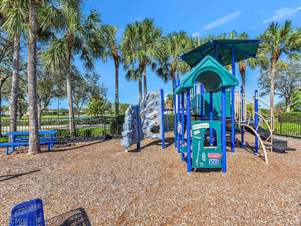 10093 Avalon Lake Circle Fort Myers FL 33913 2026009853 image48