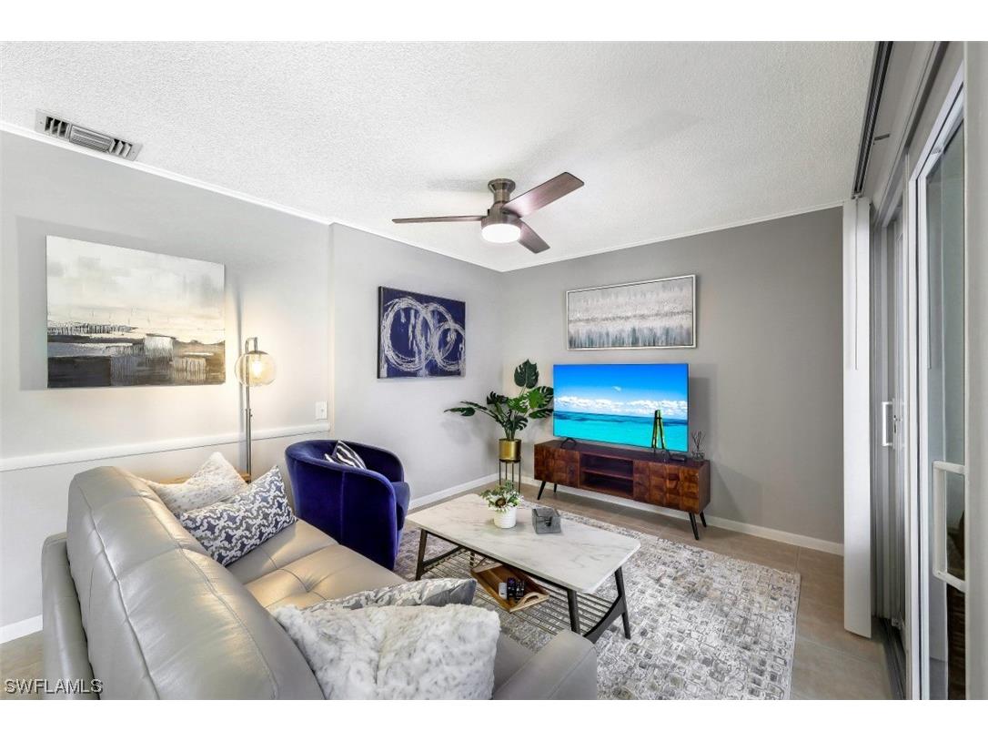 10095 7th Street N #2 Naples FL 34108 223078378 image1