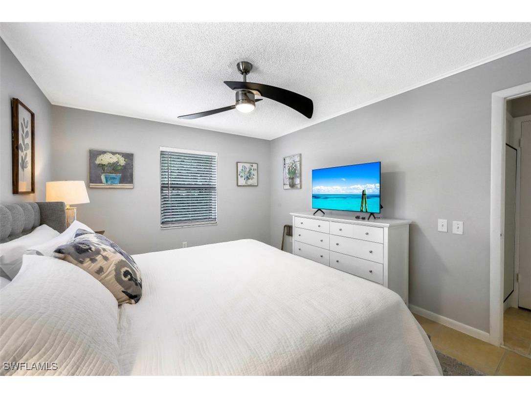 10095 7th Street N #1 2 3 Naples FL 34108 225072786 image11