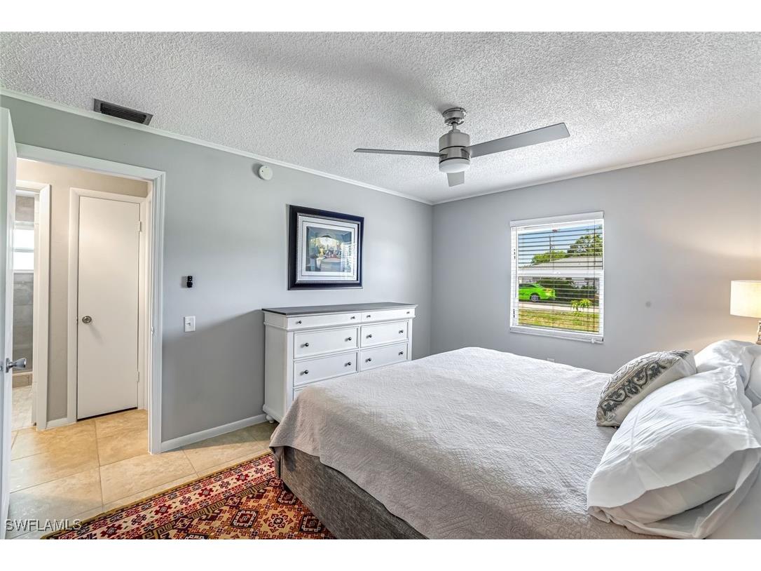 10095 7th Street N #1 2 3 Naples FL 34108 225072786 image24